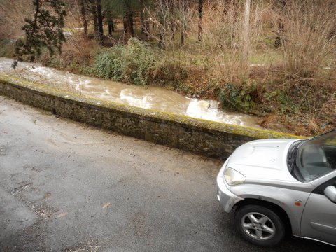 Sous le cimetière