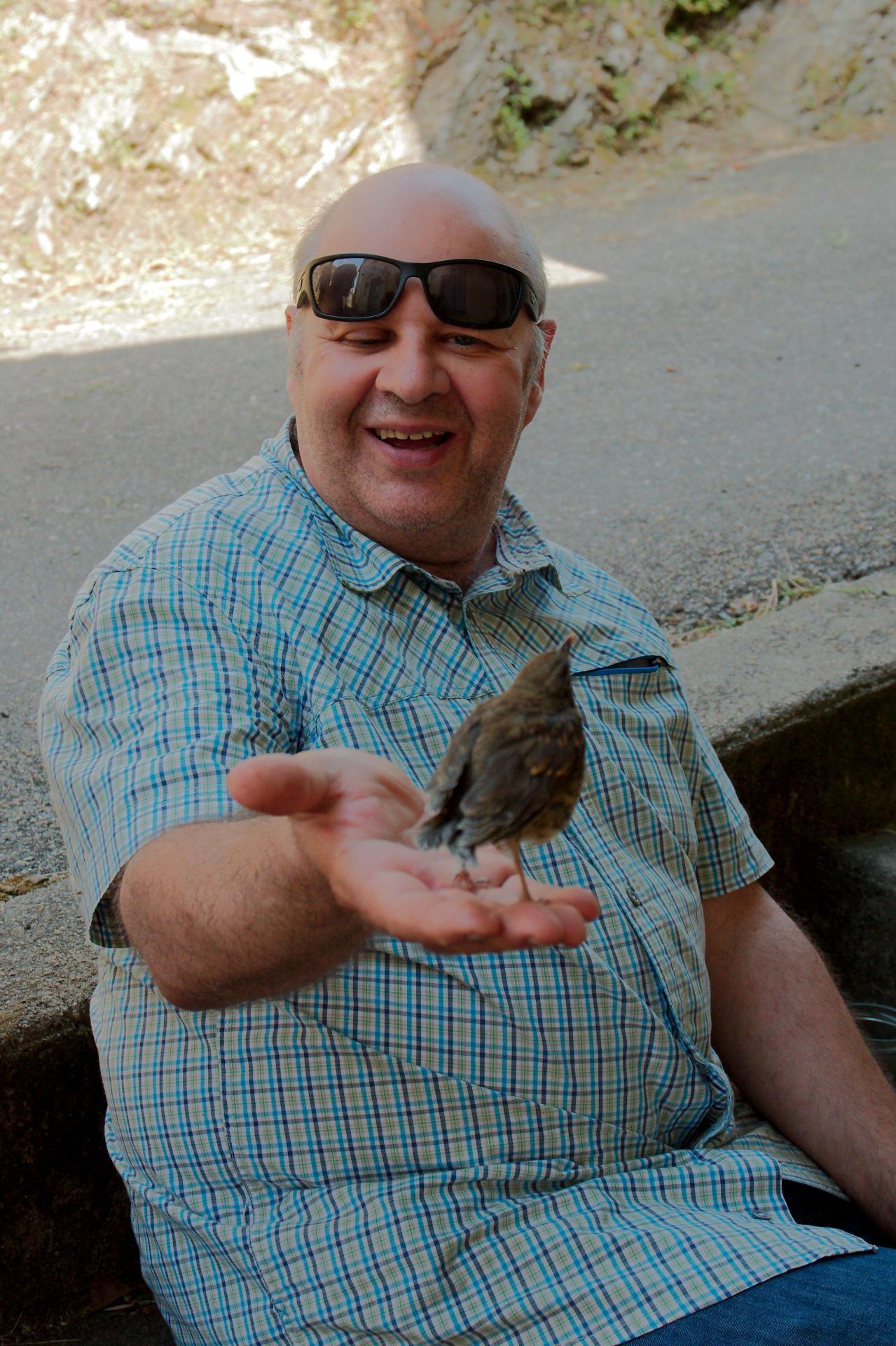 Jean-François et un oiseau