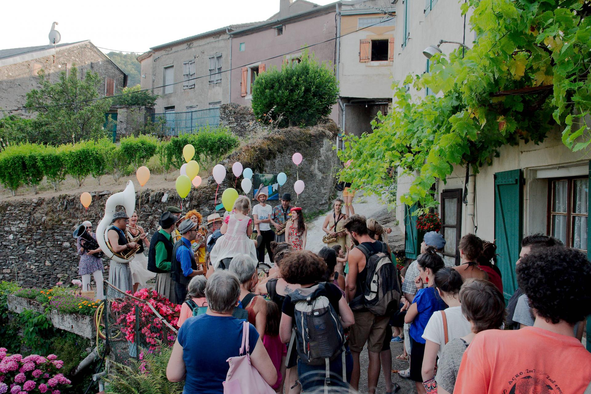 Fanfare chez Mademoiselle Cantalou