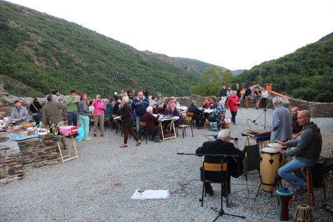 Repas à la tour 6